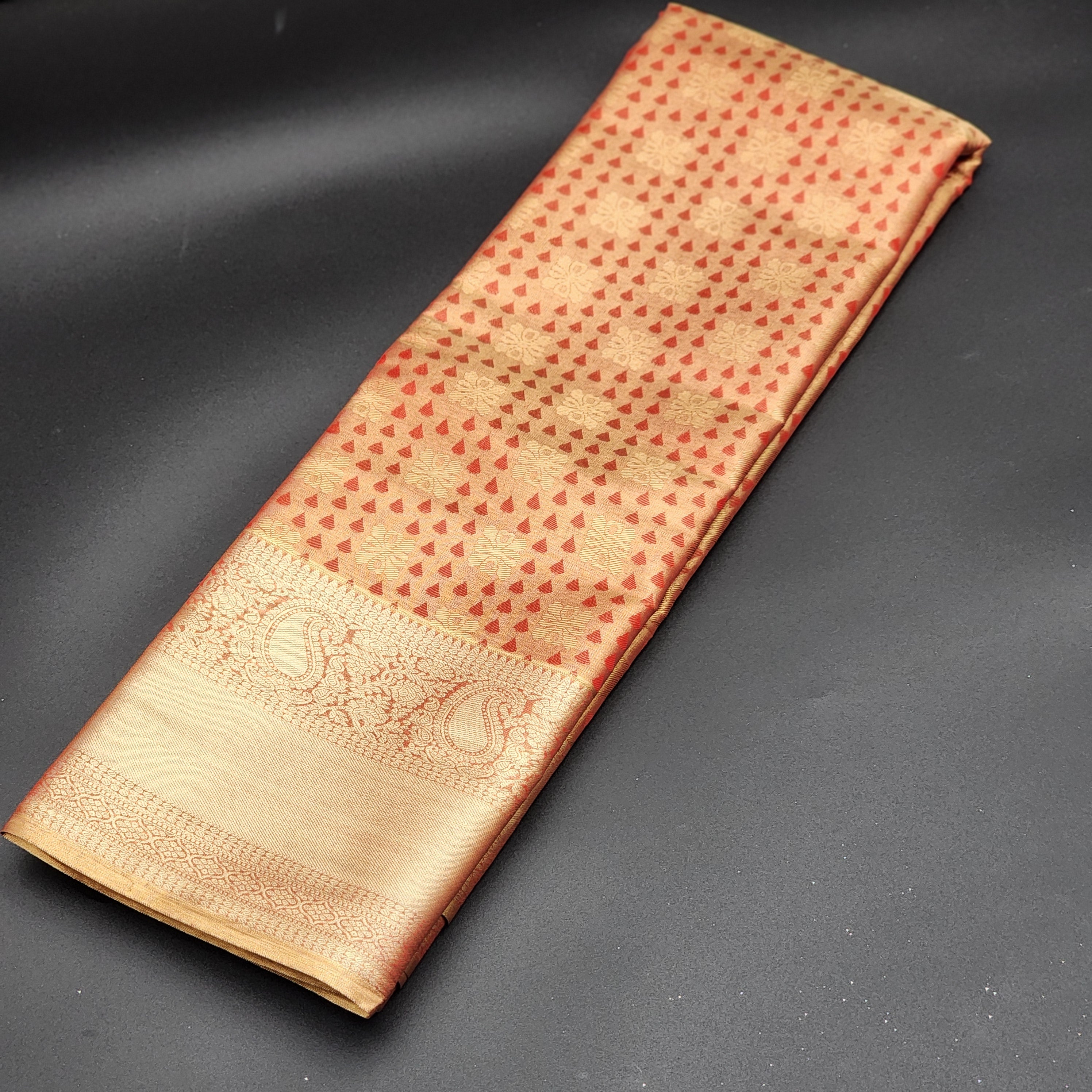 Saree - Rich Golden base colour with intricate Maroon cloured woven heart - 1170 Eljoys Fashion