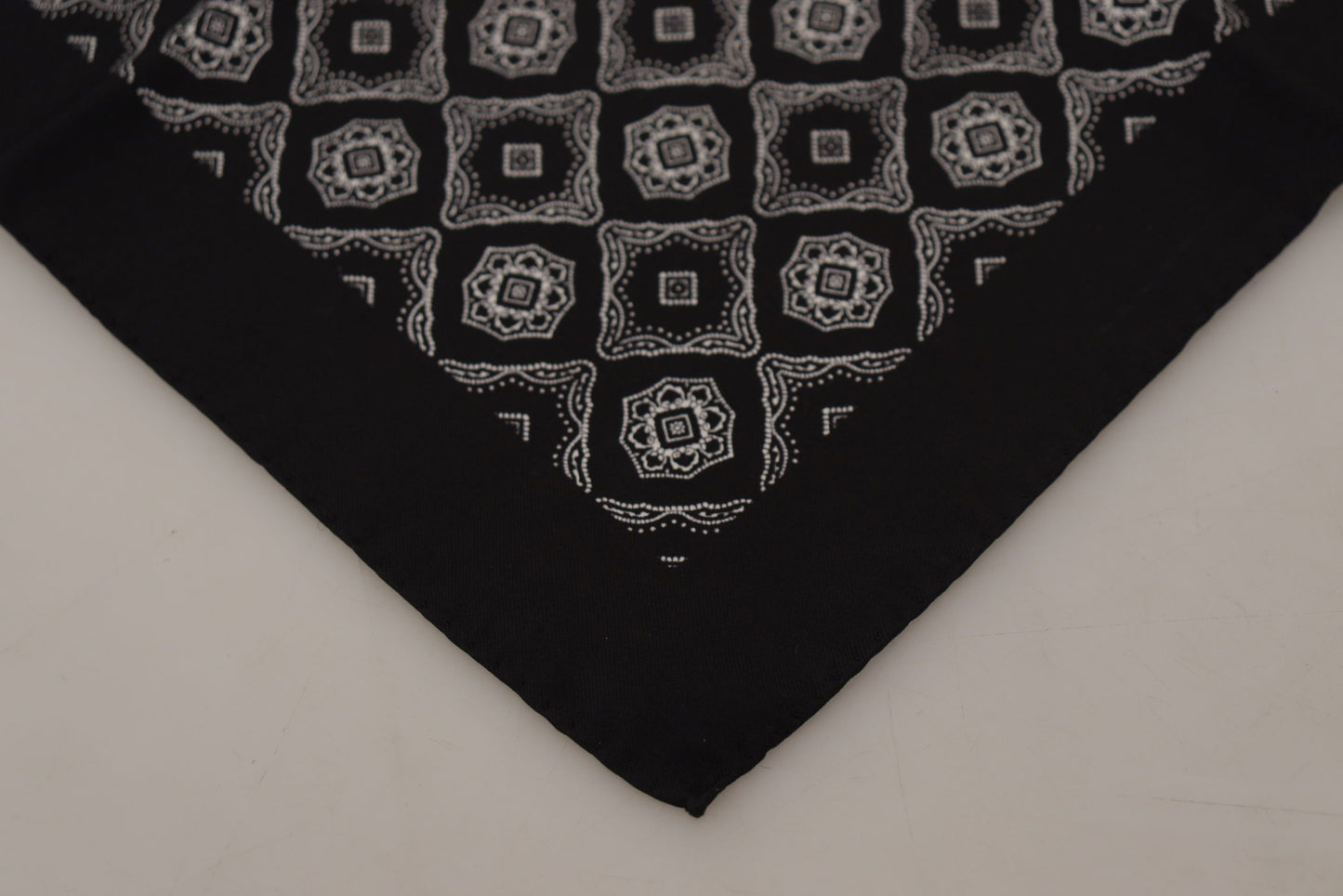 Dolce & Gabbana Black Geometric Patterned Square Handkerchief Scarf Dolce & Gabbana