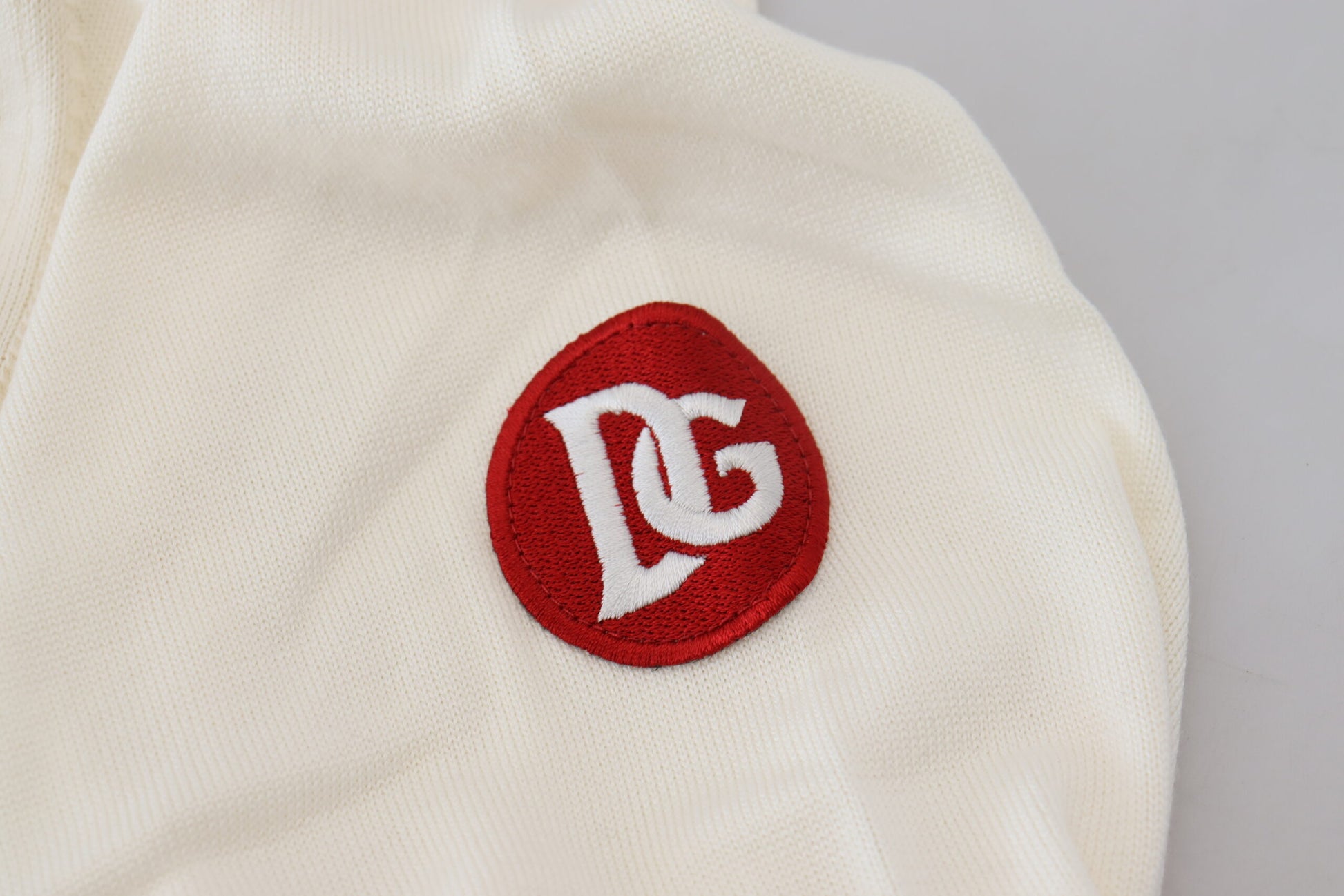 Dolce & Gabbana White Red Knitted V-neck Pullover Sweater Dolce & Gabbana