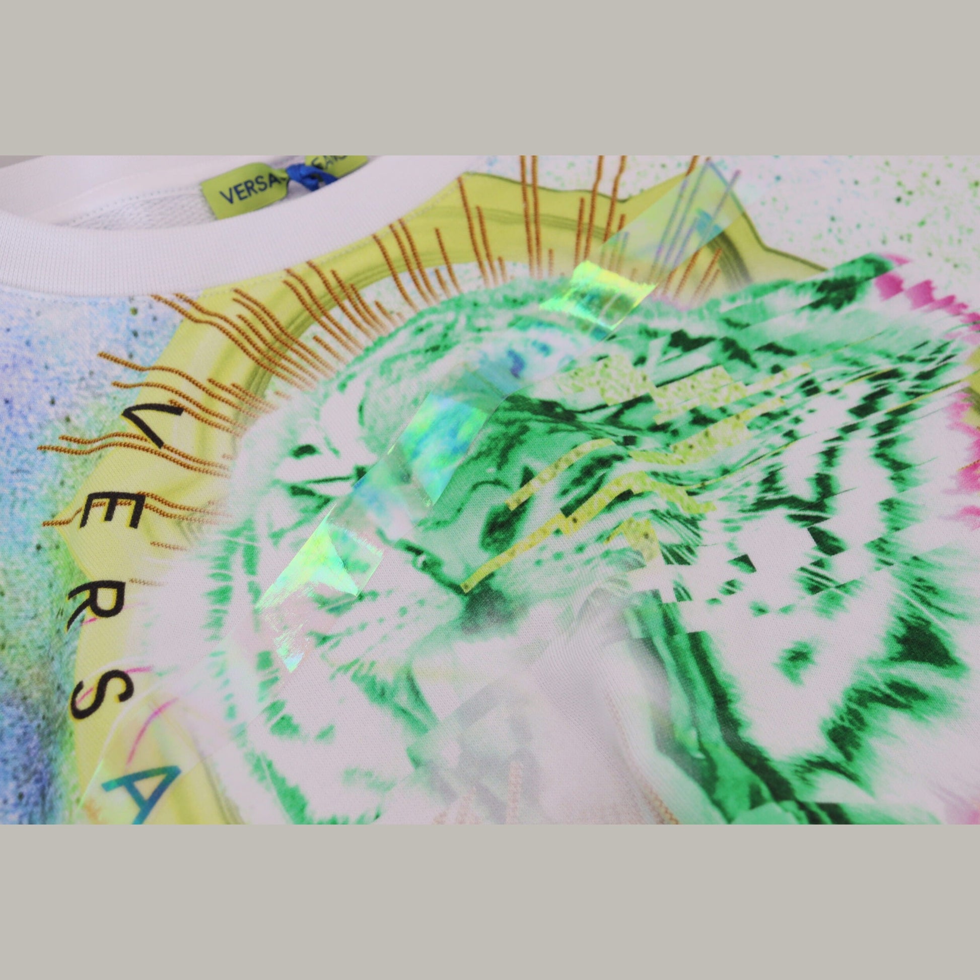 Versace Jeans White Graphic Print Long Sleeves Sweater Versace Jeans