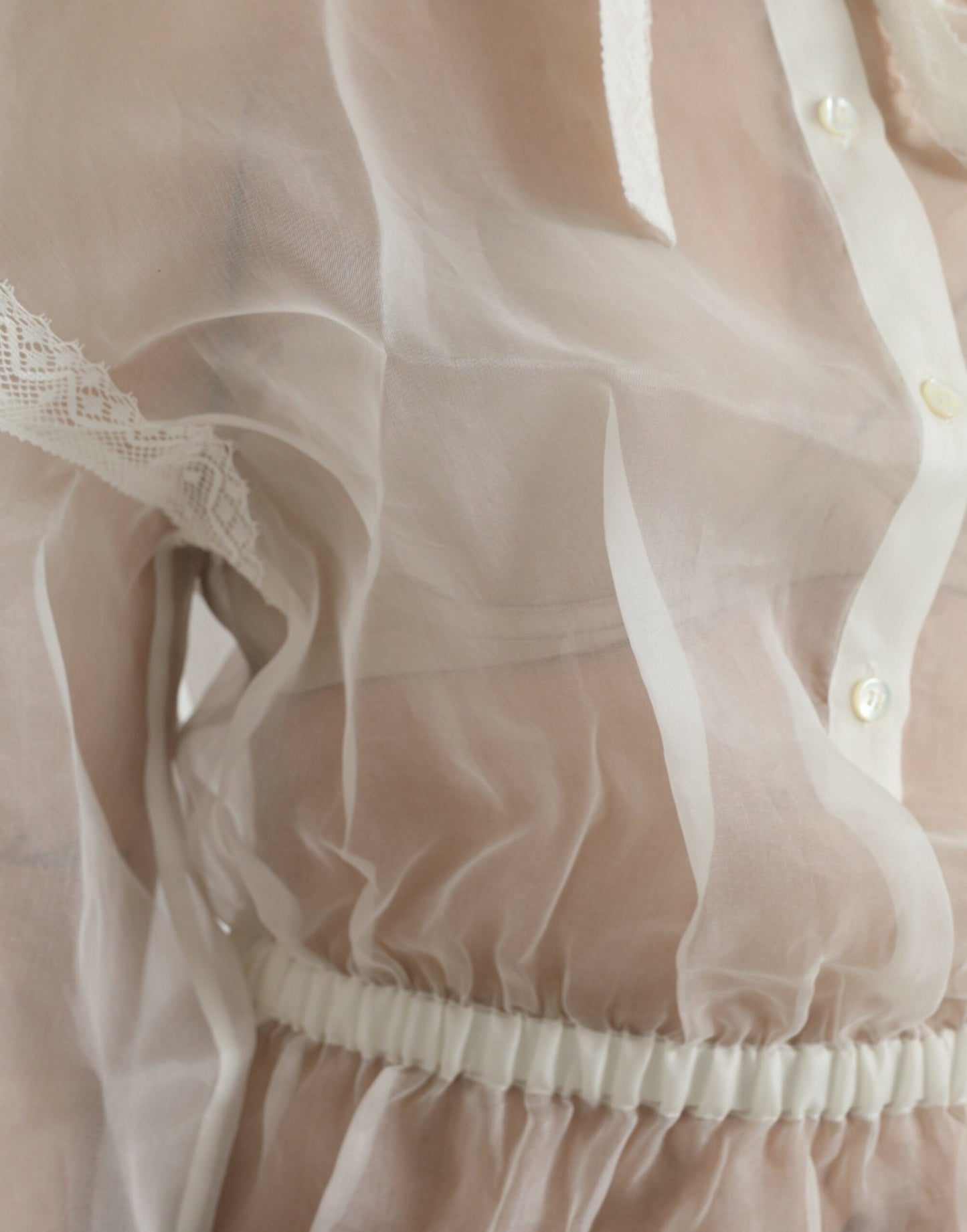 Dolce & Gabbana White Silk Long Sleeves Ascot Collar Top Dolce & Gabbana