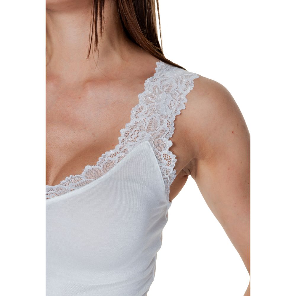 White Vero Moda viscose tank top, sleeveless women's blouse with a relaxed fit, displayed on a hanger.