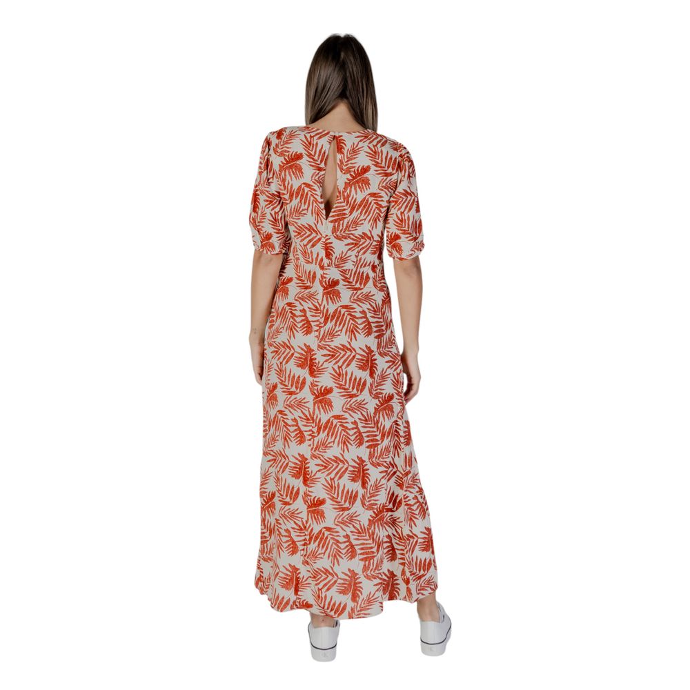 B.Young Red Viscose Long