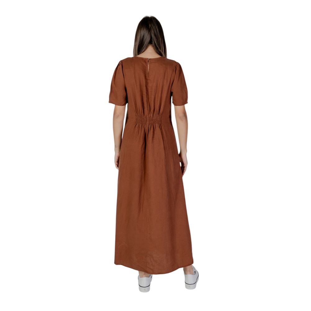 B.Young Brown Linen Long