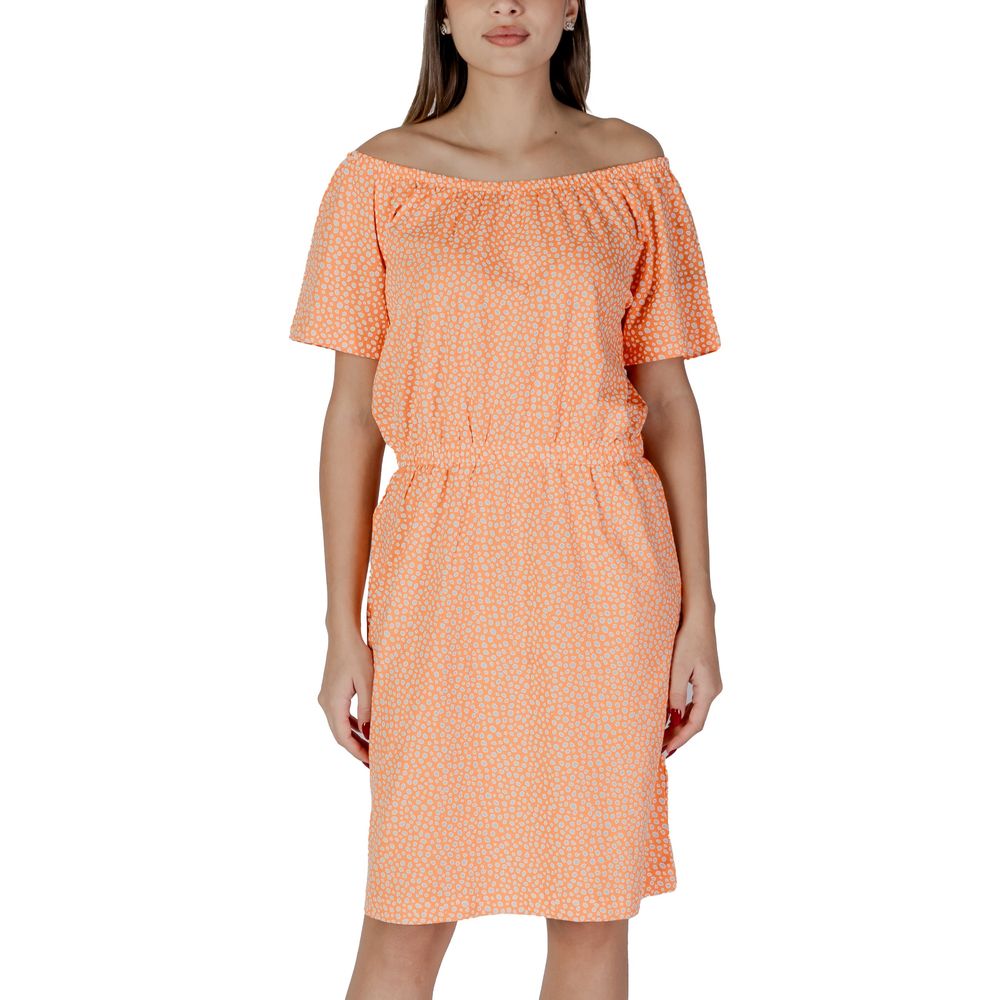 B.Young Orange Cotton Short