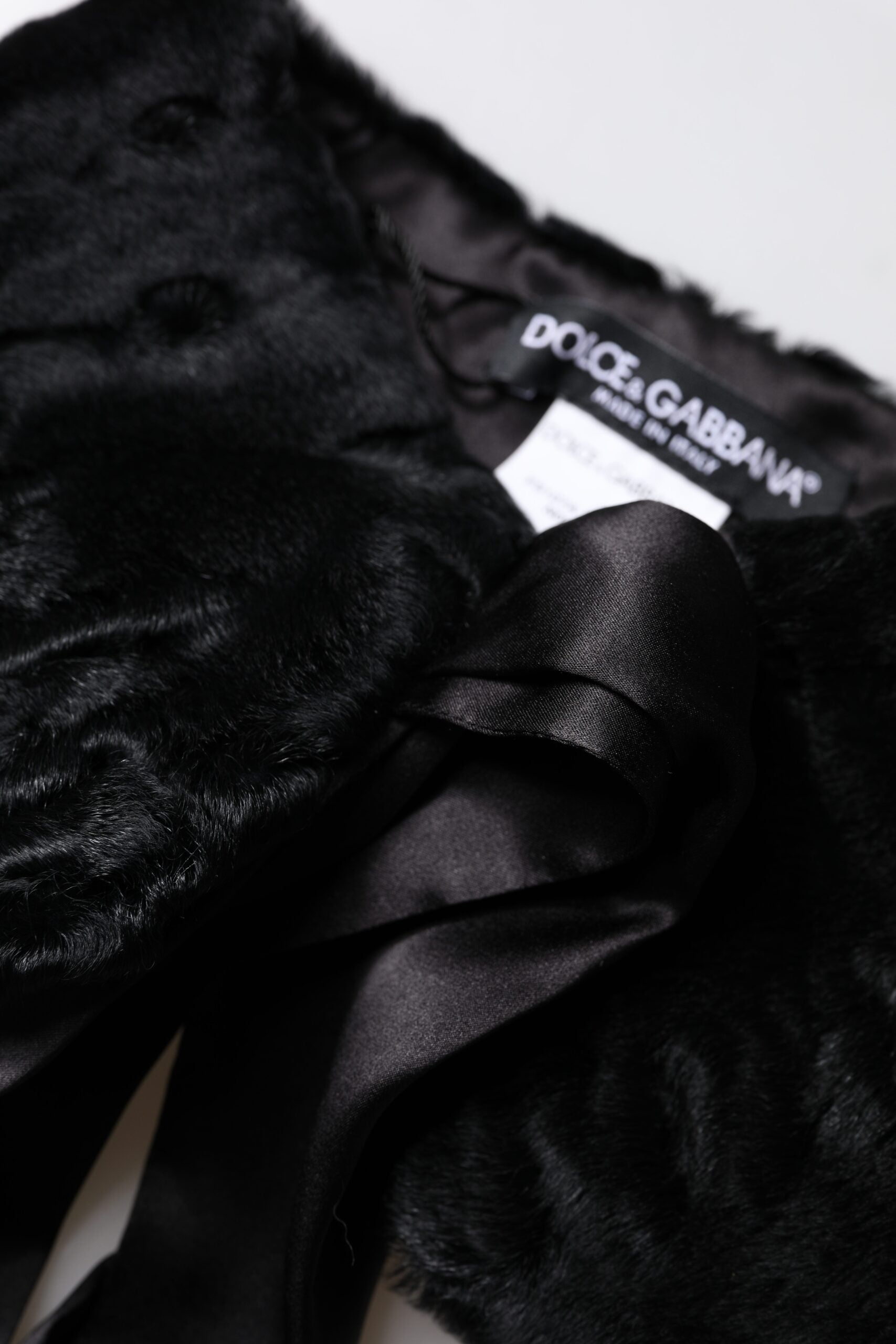 Dolce & Gabbana Black Lamb Fur Women Neck Warmer Winter Scarf Dolce & Gabbana