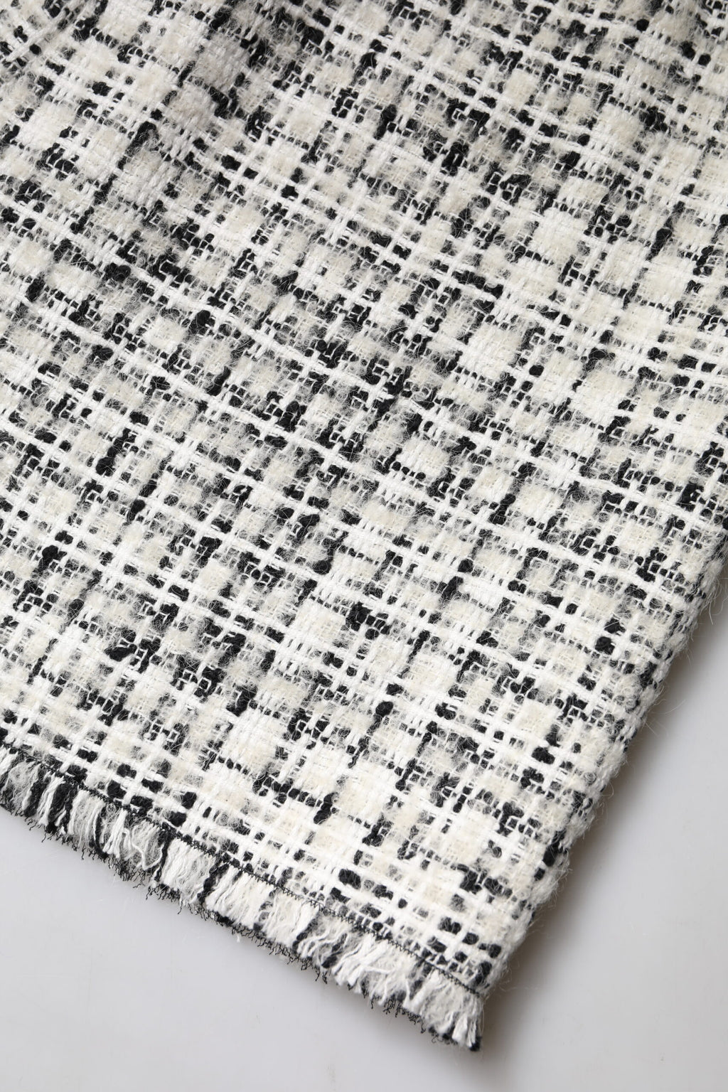 Dolce & Gabbana White Black High Waist Tartan Tweed Mini Skirt - Eljoys Fashion 