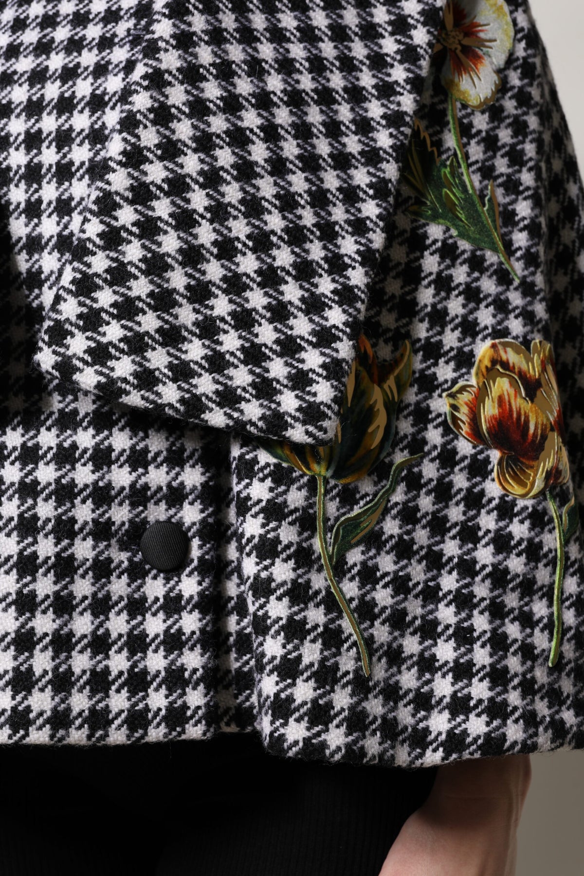 Dolce & Gabbana Black White Monochrome Patterned Floral Cape Jacket - Eljoys Fashion 