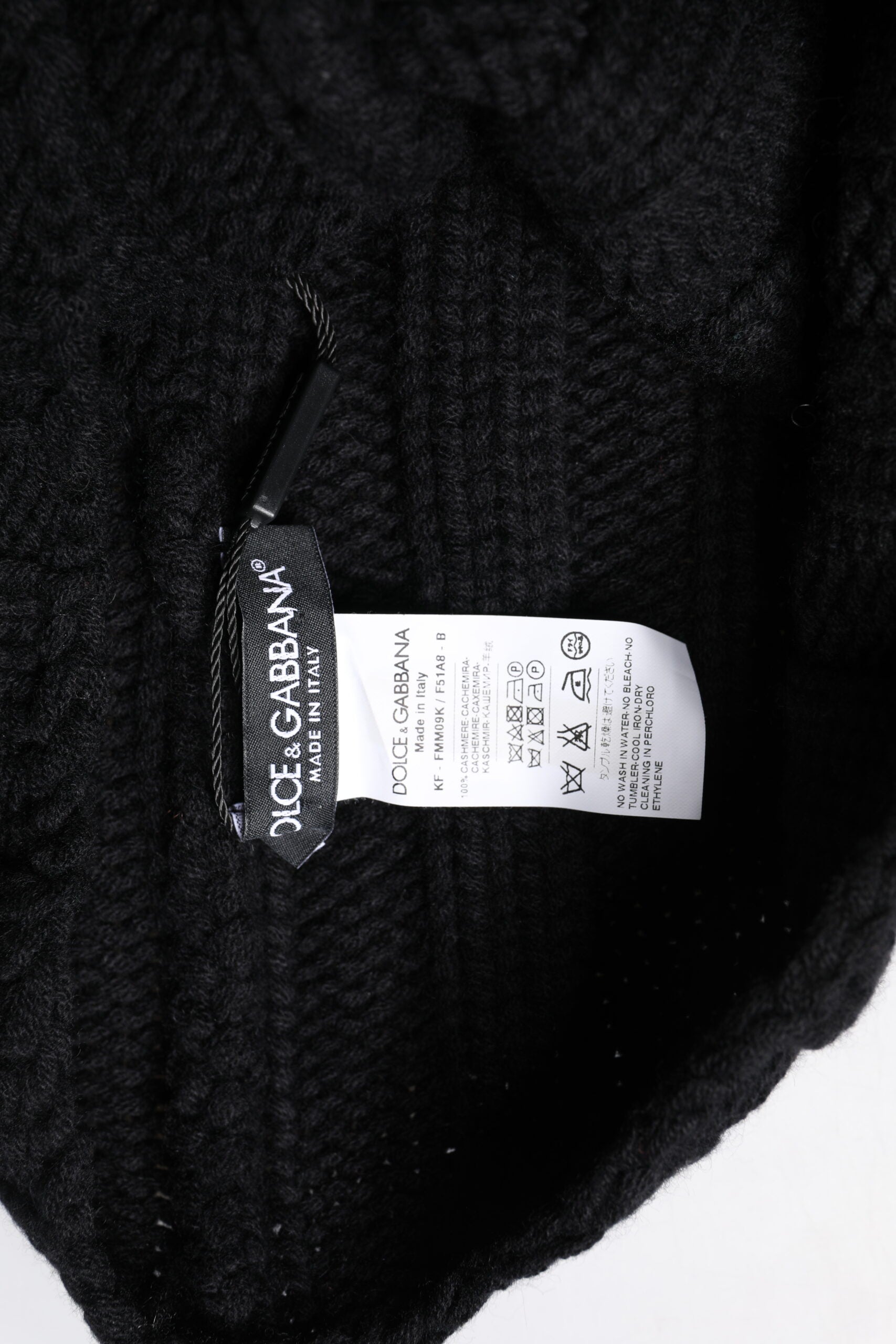 Dolce & Gabbana Black Cashmere Knitted Neck Warmer Foulard Scarf Dolce & Gabbana