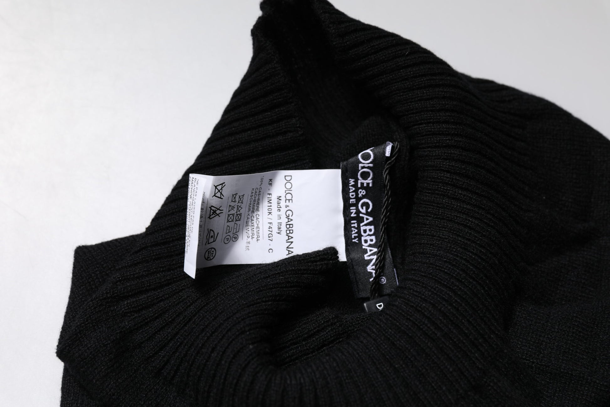 Dolce & Gabbana Black Cashmere Knitted Neck Warmer Foulard Scarf Dolce & Gabbana