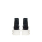 Alexander McQueen Elegant Leather Boots in Timeless Black