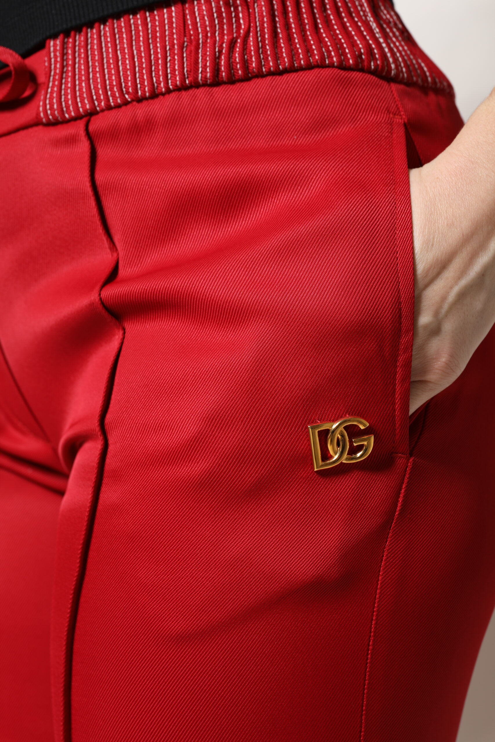 Dolce & Gabbana Red Viscose Straight Fit Pants Dolce & Gabbana