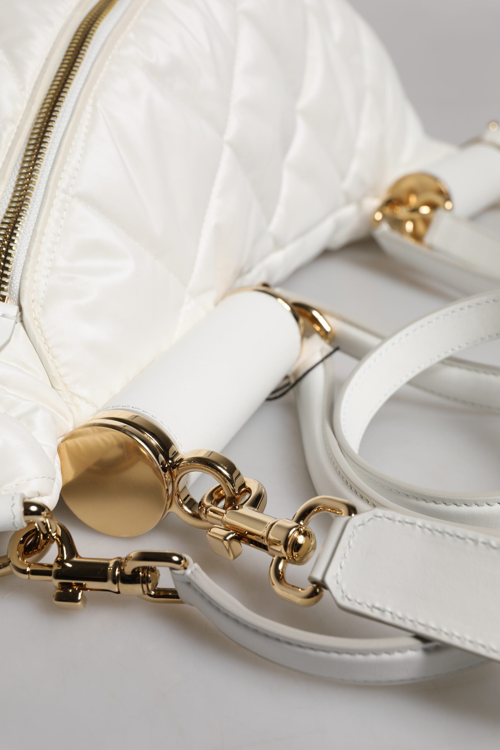 Dolce & Gabbana White Quilted Logo Plaque Belt Waist Fanny Pack Bag Dolce & Gabbana