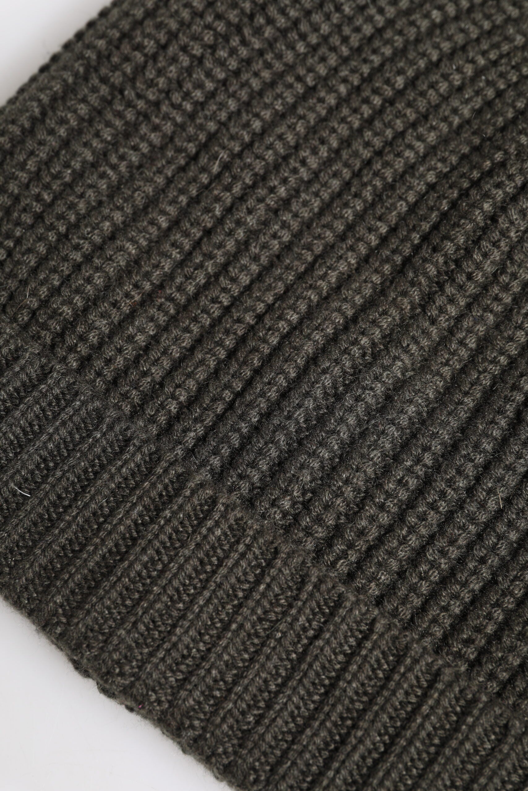 Dolce & Gabbana Dark Gray Cashmere Knit Winter Beanie Hat Dolce & Gabbana