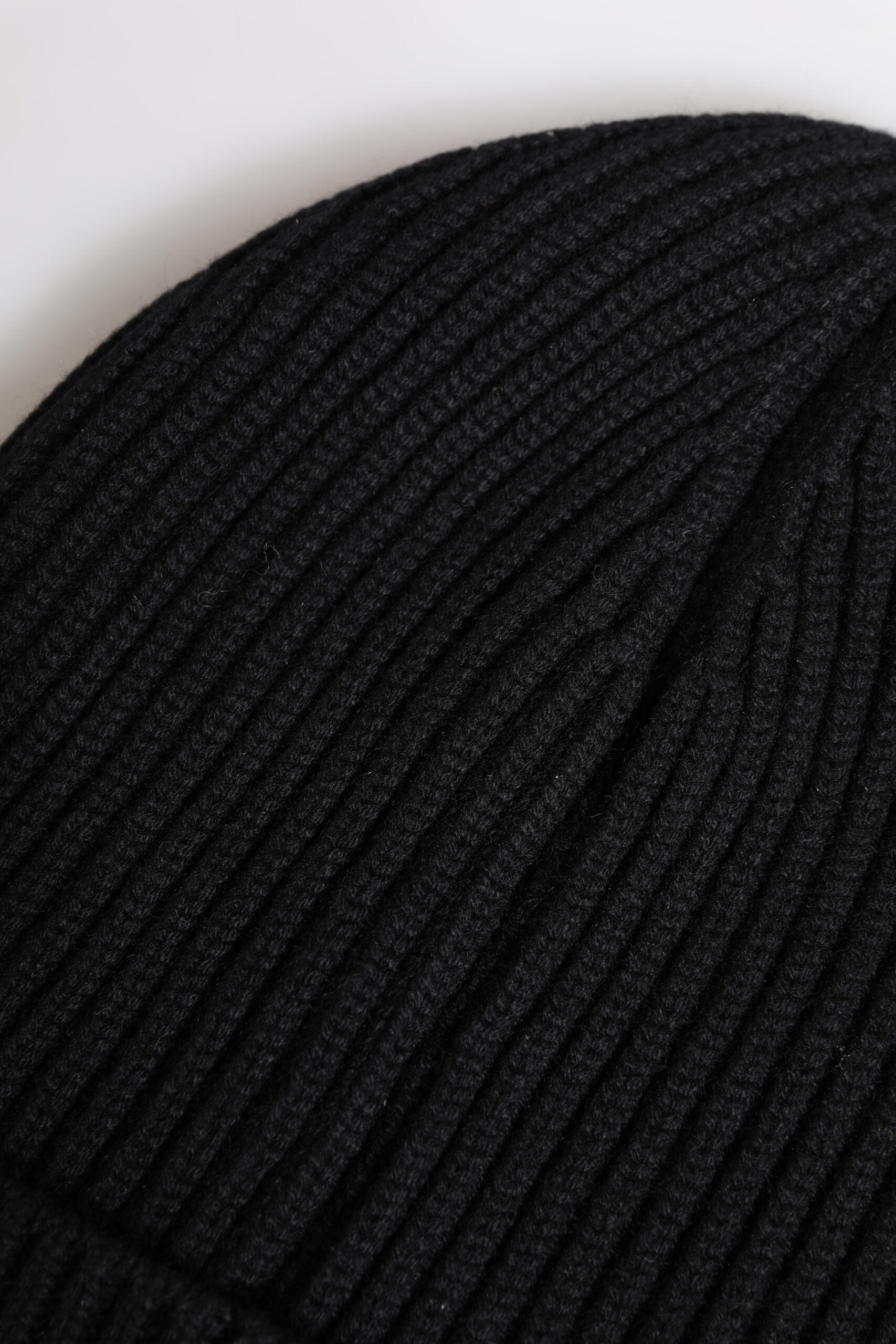Dolce & Gabbana Black Cashmere Knitted Winter Beanie Hat Dolce & Gabbana