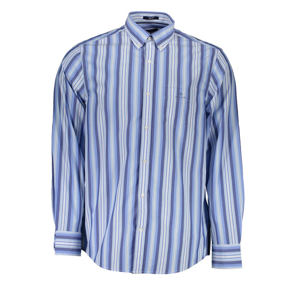 Black cotton men's T-shirt by Gant, showing a close-up of the fabric and classic fit on a mannequin.