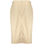 Gant beige cotton women's skirt displayed on a hanger, showing its simple, classic design and smooth fabric texture.