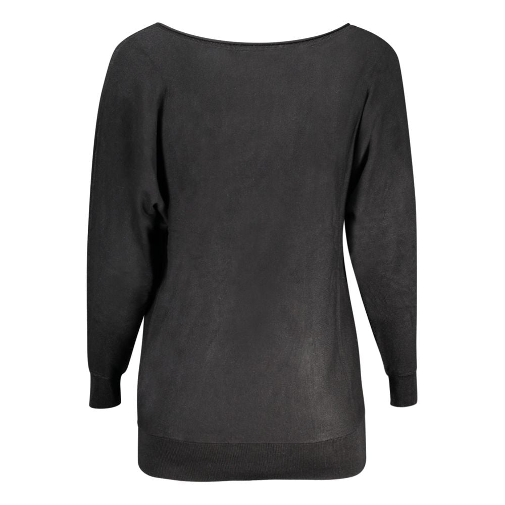 Black Guess Jeans viscose women's sweater with a relaxed fit, showcasing soft fabric and stylish design.