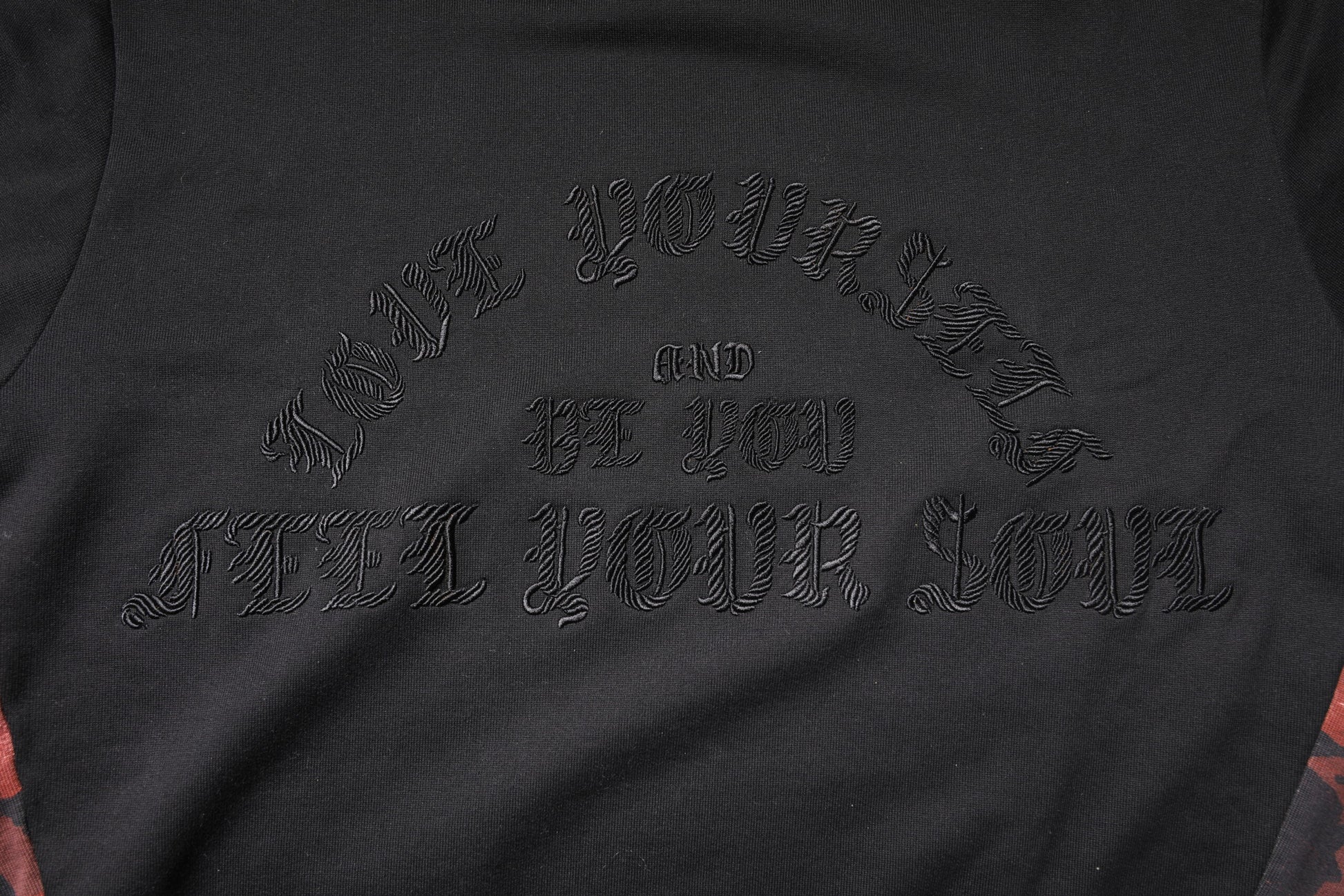Dolce & Gabbana Black Embroidered Crew Neck Pullover Sweater Dolce & Gabbana
