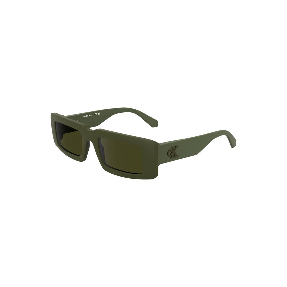 Calvin Klein Verde Bio women’s sunglasses with rectangular frames and dark tinted lenses, stylish eyewear for sun protection.