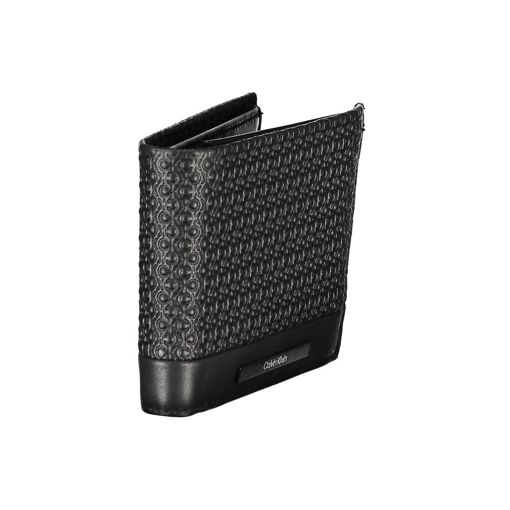 Calvin Klein Nero leather men's wallet with multiple card slots and a sleek, minimalist design.