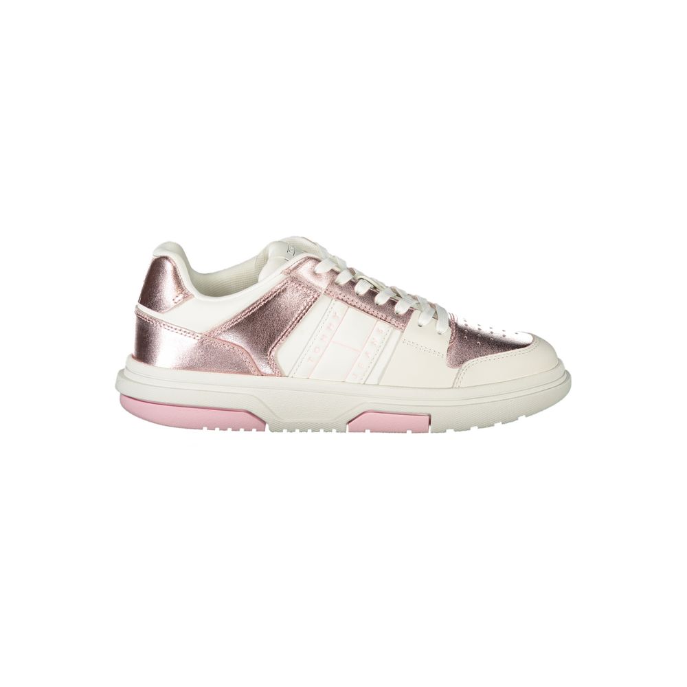 Tommy Hilfiger Bianco women's sneaker with white polyurethane material, featuring a sleek, casual design and brand logo accents.