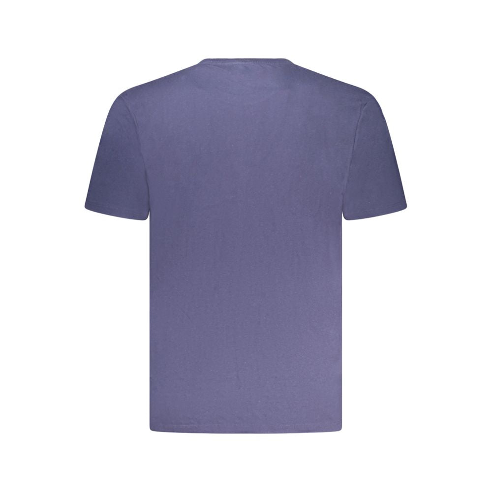 Wrangler men's blue cotton shirt with button-down collar and long sleeves, casual style.