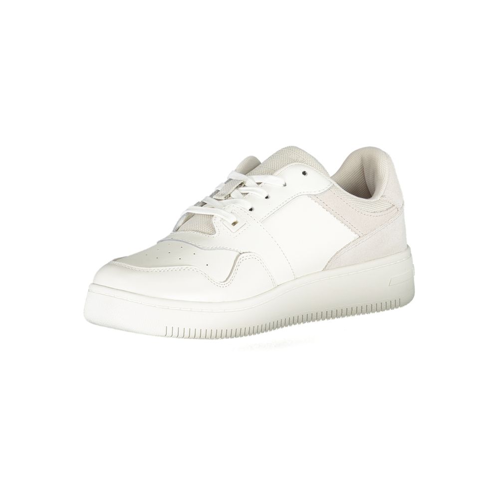Tommy Hilfiger Bianco leather women's sneaker with white design and stylish laces on a clean background.