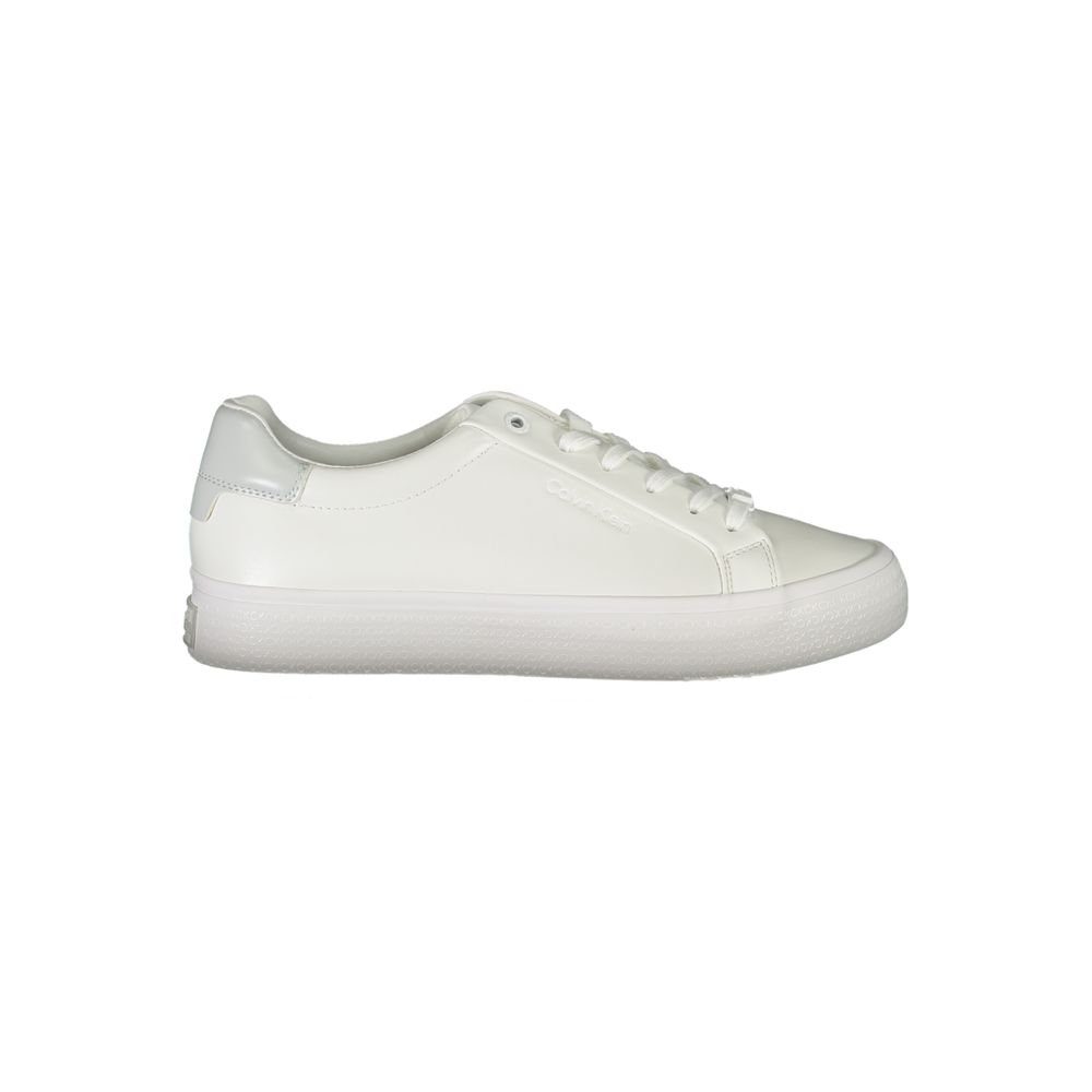 Calvin Klein Bianco Pelle women's sneaker with white leather upper and sleek design, suitable for casual and athletic wear.