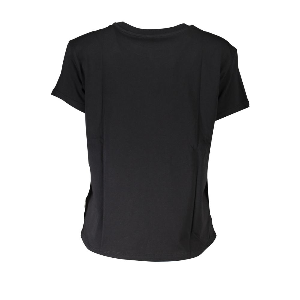 Black organic cotton women’s T-shirt by Patrizia Pepe, showing a close-up of the soft fabric and classic fit.
