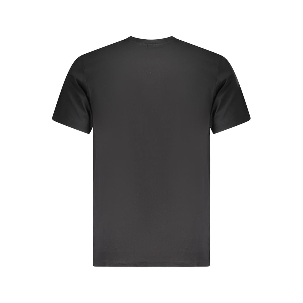 Black Fila organic cotton men's T-shirt with a classic fit and crew neckline, displayed on a plain background.