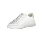 Calvin Klein Bianco Pelle Donna sneaker with white leather upper and casual design, perfect for everyday wear.
