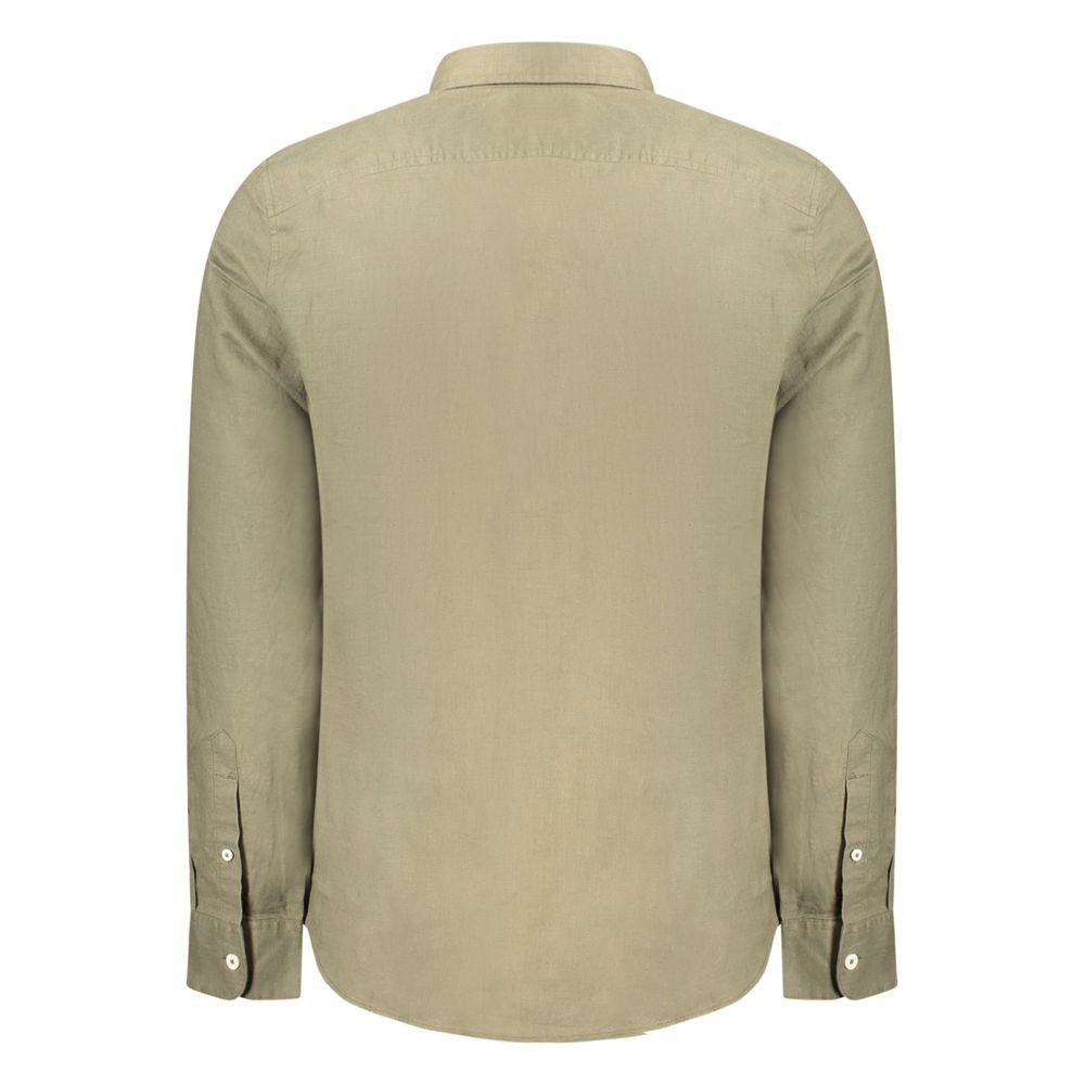 Timberland Verde Linen Men’s Shirt in green, casual fit with collar and button front, displayed on a hanger.