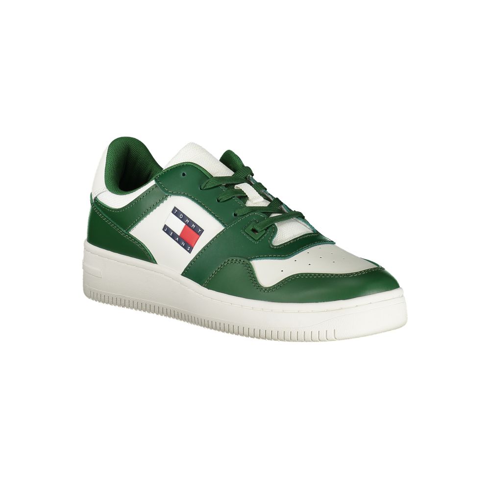 Tommy Hilfiger Verde leather men's sneaker with white sole and Tommy Hilfiger logo details on the side.