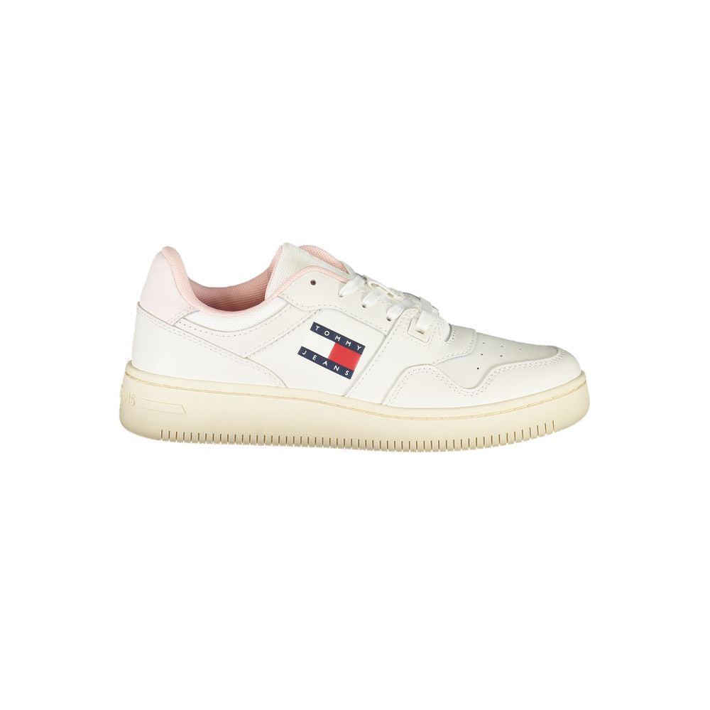 Tommy Hilfiger Bianco leather women's sneaker with white design and casual style, featuring a sleek leather upper and rubber sole.