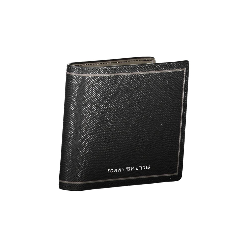 Tommy Hilfiger Nero leather men's wallet with multiple card slots and a sleek design.