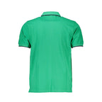 North Sails Verde cotton men's polo shirt with a classic collar and short sleeves, in green color, on a plain background.
