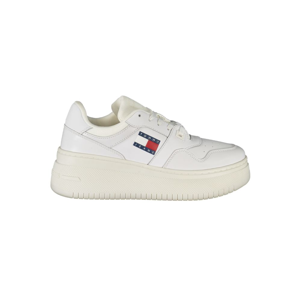 Tommy Hilfiger Bianco leather women's sneaker with white design and sporty laces, stylish casual footwear.
