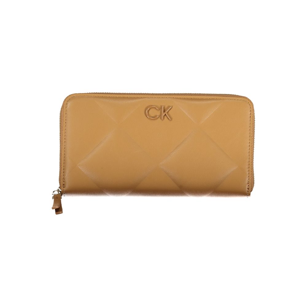 Calvin Klein Marrone Donna wallet made of polyurethane, featuring a sleek design and compact size for everyday use.