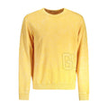 Yellow cotton men's sweatshirt from Guess Jeans featuring a casual fit and classic design, shown on a model.