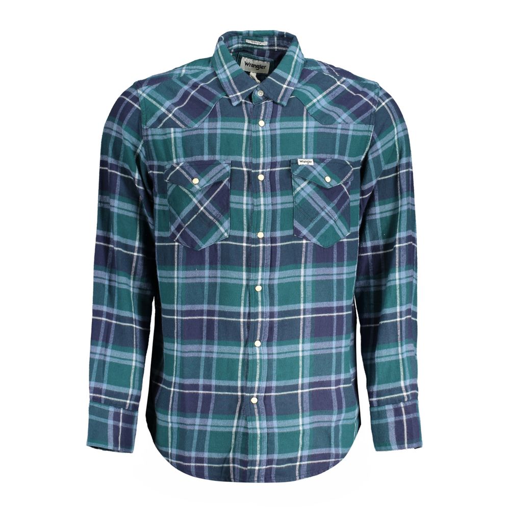 Wrangler Verde cotton men's shirt with button-down front and long sleeves, casual style, shown on a hanger.