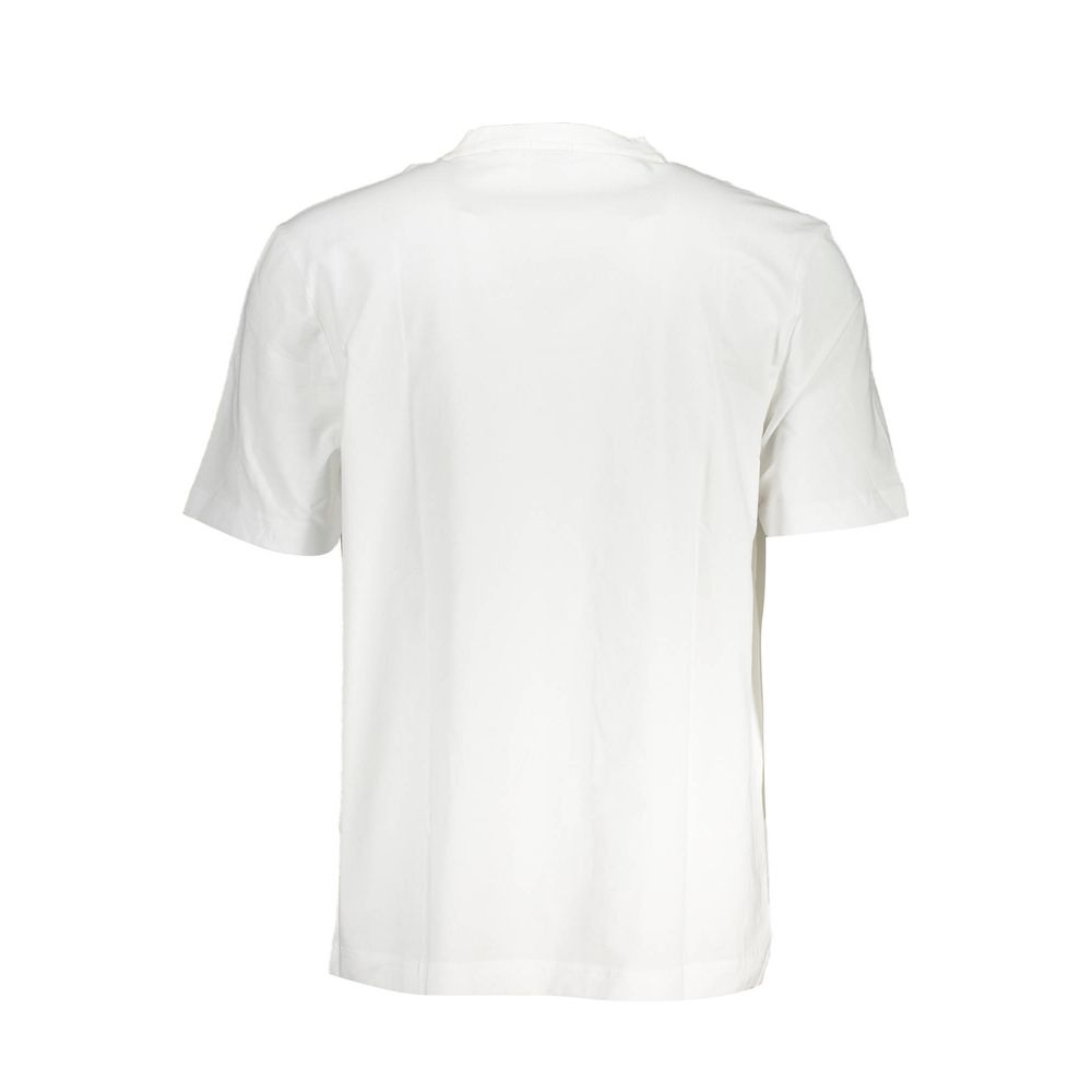 Hugo Boss white organic cotton men's T-shirt with crew neckline and short sleeves, soft and comfortable everyday wear.