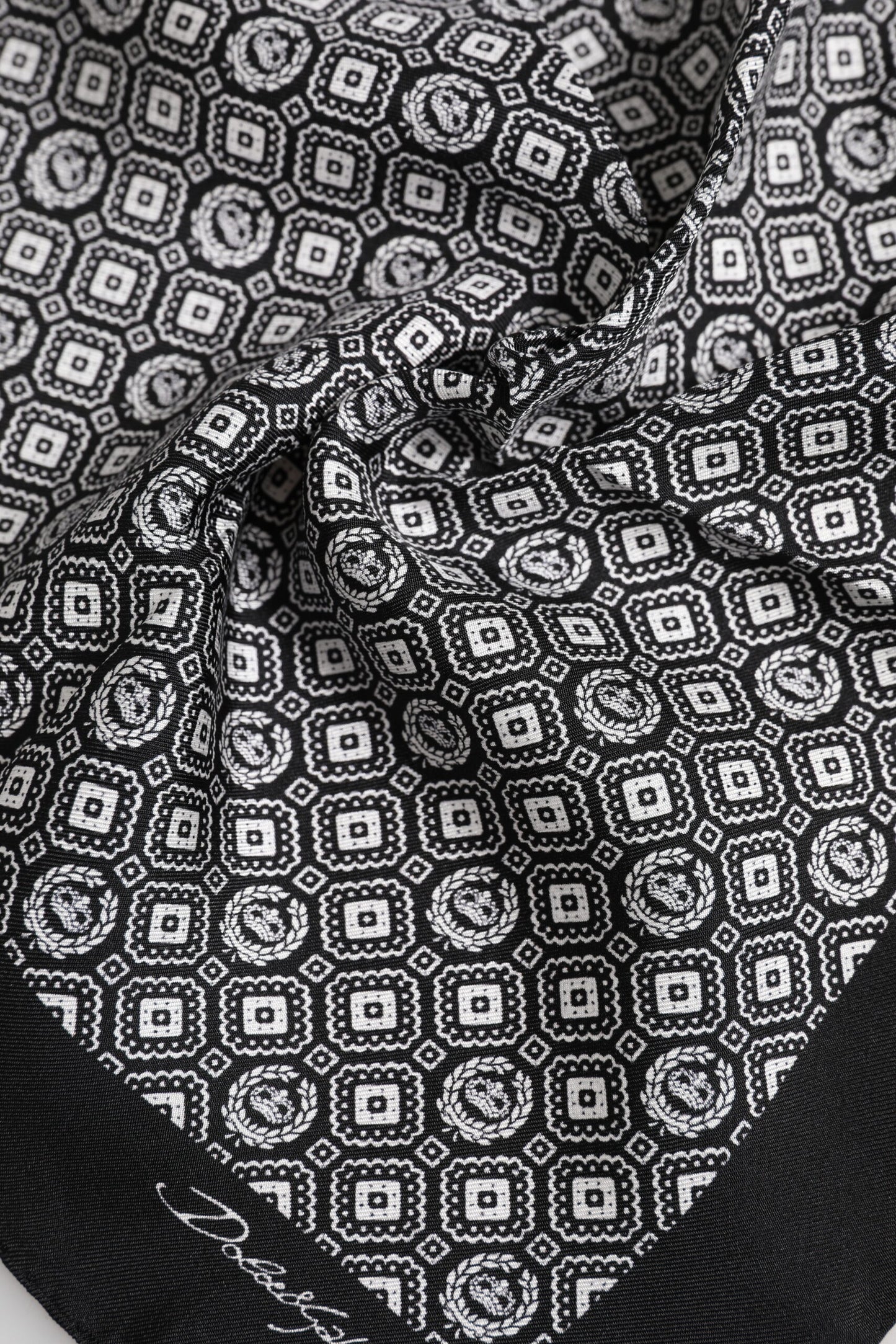 Dolce & Gabbana Black White Patterned Square Foulard Scarf Dolce & Gabbana