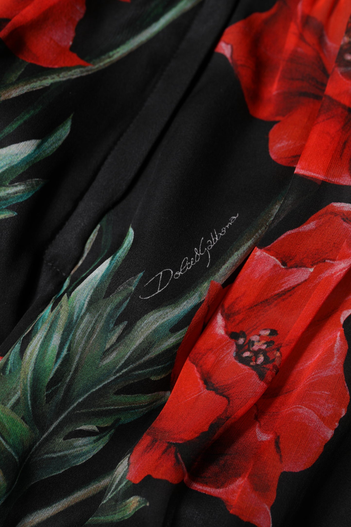 Dolce & Gabbana Black Floral High Waist Women Hot Pants Shorts Dolce & Gabbana