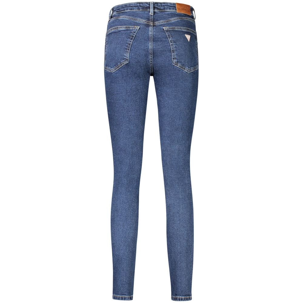 Guess Jeans Blu cotton women's skinny jeans with classic five-pocket design and slim fit, worn by a model in a casual setting.
