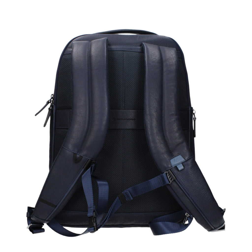 Piquadro blue leather backpack with multiple compartments and adjustable straps, stylish and functional for everyday use.