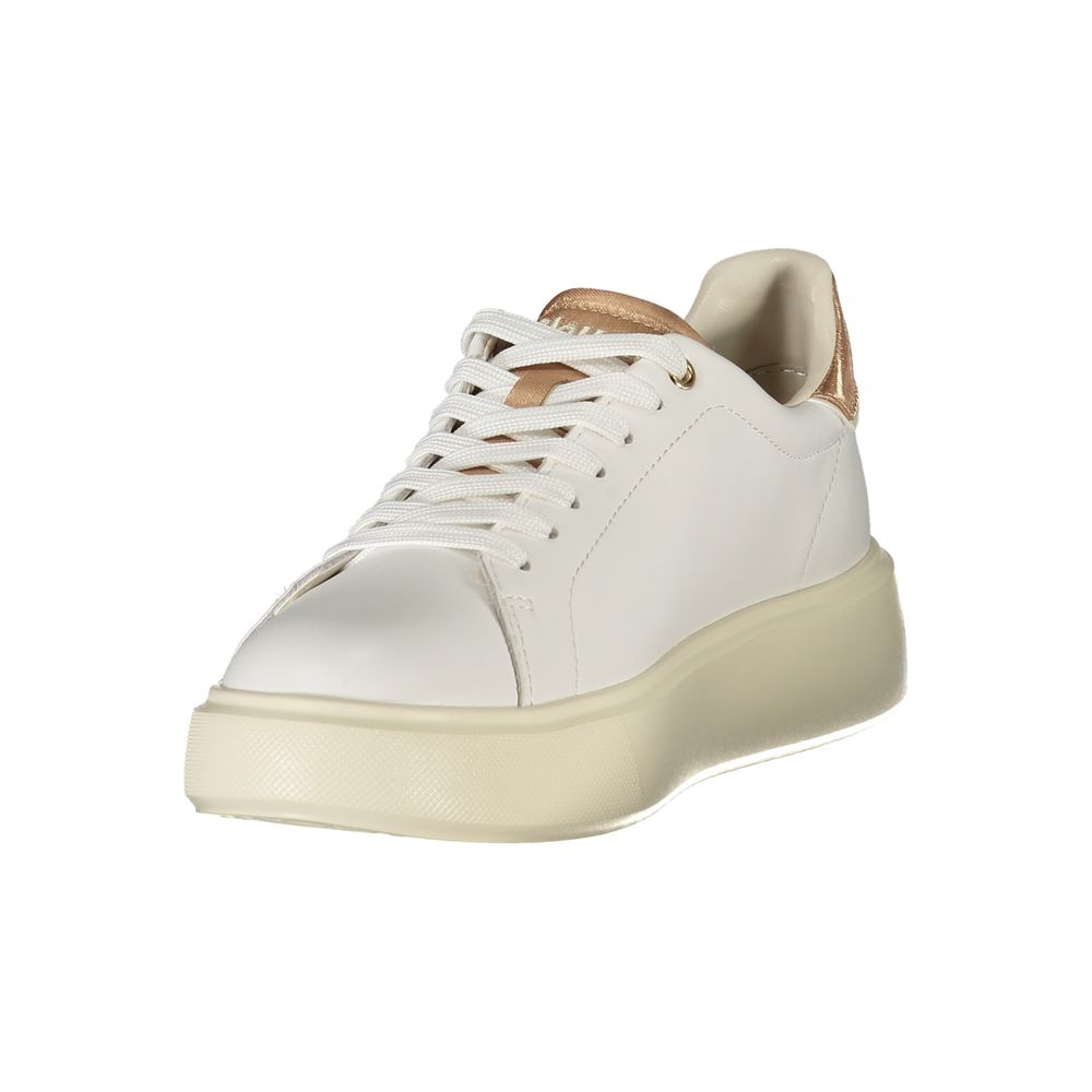 White Blauer Poliuretano Donna sneaker with sleek design and comfortable fit, featuring smooth polyurethane material.
