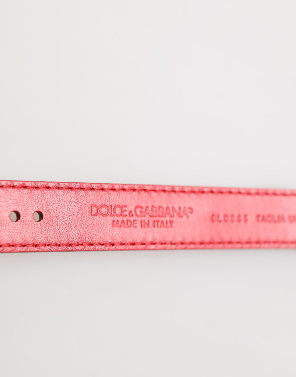 Dolce & Gabbana red exotic leather women’s armband with gold-tone metal buckle and intricate detailing.