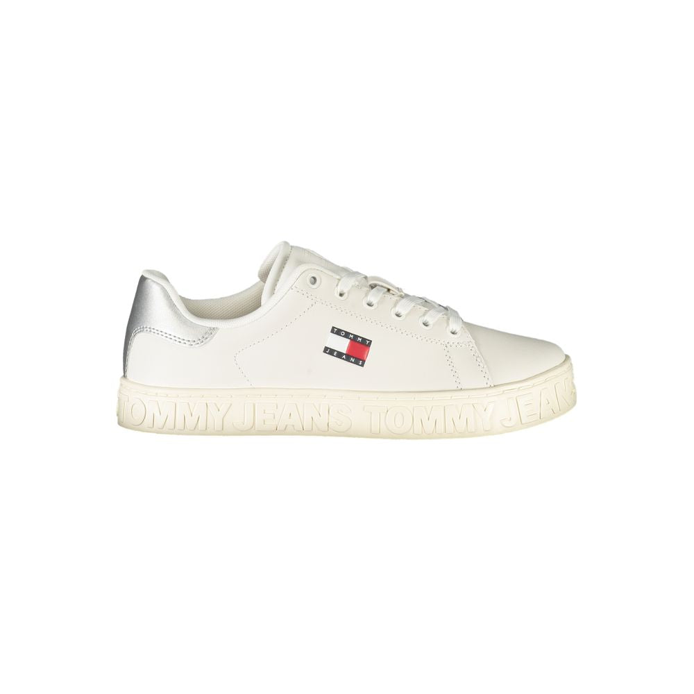 Tommy Hilfiger Bianco polyurethane women's sneakers with white design and casual style, featuring laces and brand logo.