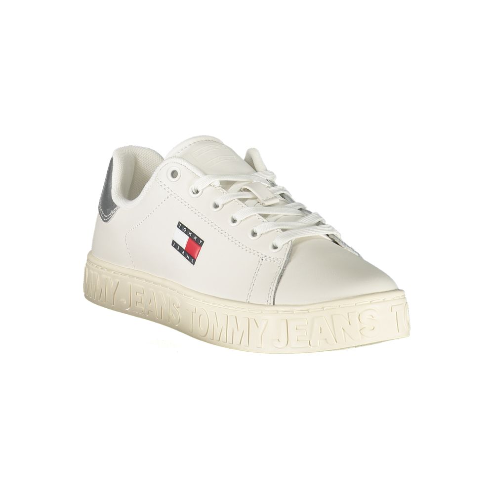 Tommy Hilfiger Bianco polyurethane women’s sneaker with white design and stylish laces, casual footwear for everyday wear.